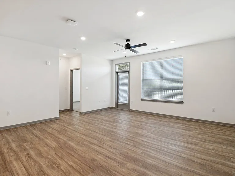 The Depot Luxury Apartments — Photo 85