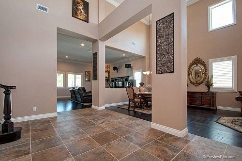 3rd image of 1098 Village Dr