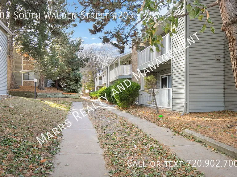 902 S Walden St #203 — Photo 14