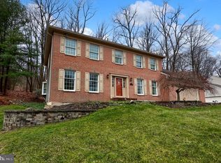 514 Arrowhead Trl, Sinking Spring, PA 19608