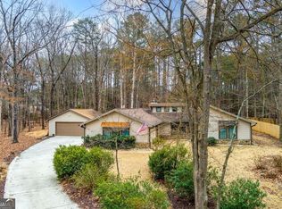 221 Shadowood Ln, Peachtree City, GA 30269