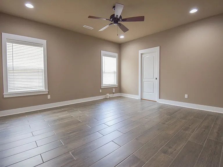 644 N Malbec Rd — Photo 11