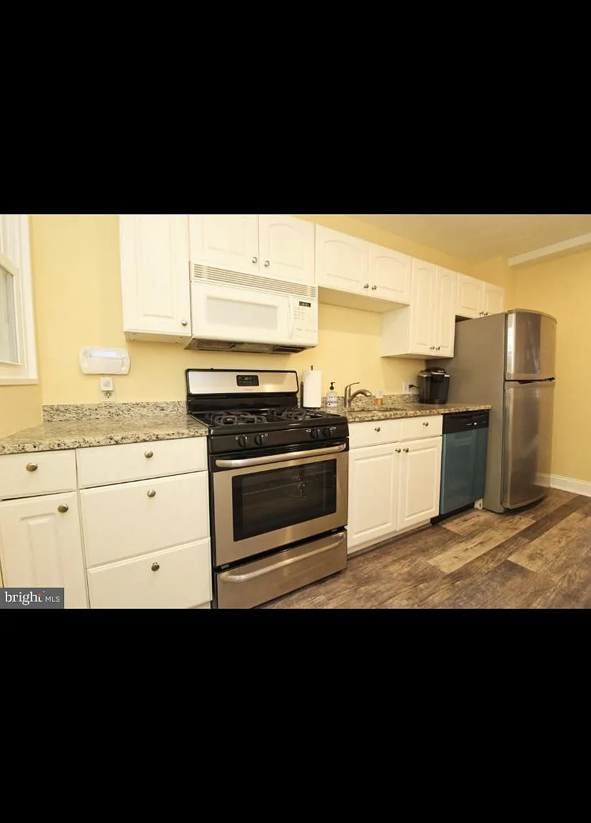 2309 Fleet St — Photo 3
