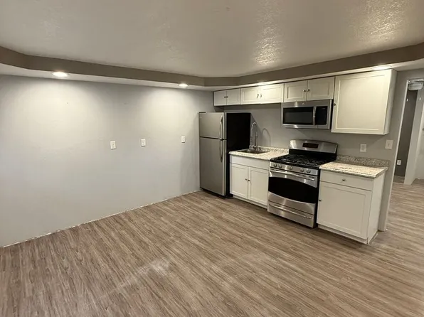 469 N Birch St, 469 N Birch St #5, Manteno, IL 60950