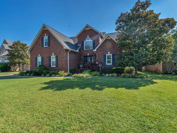 2837 Schoolside St, Murfreesboro, TN 37128