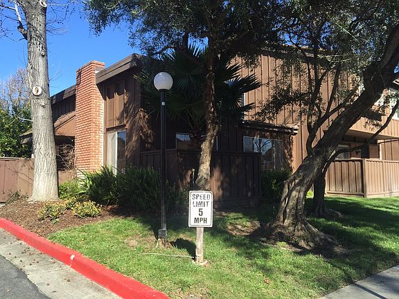 2nd image of 866 Beaver Creek Way #1