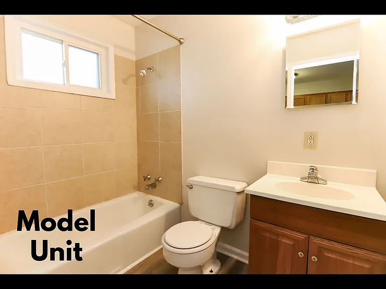 659 S Limestone — Photo 4