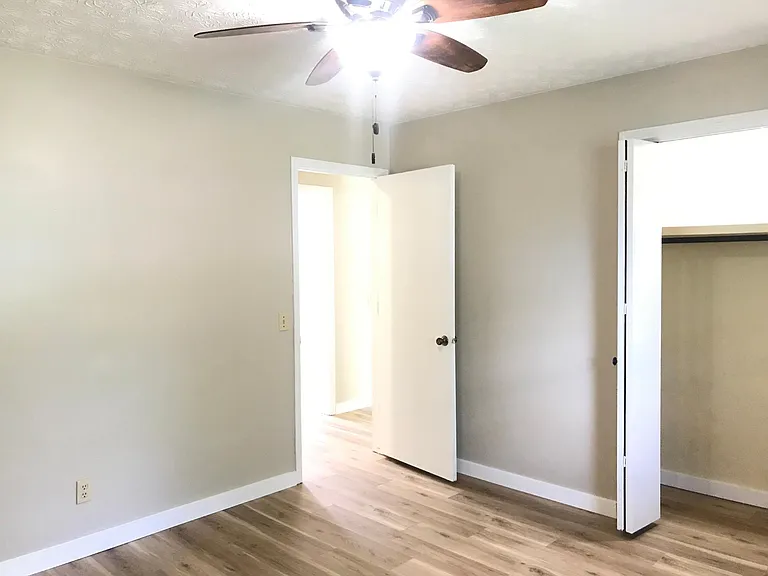 4455 S Glenn Ave — Photo 14