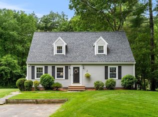 15 Fairview Farm Rd, Haverhill, MA 01832