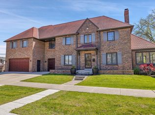7439 W Lunt Ave, Chicago, IL