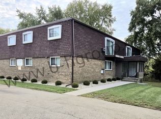 Washington Terrace, Kenosha, WI 53144