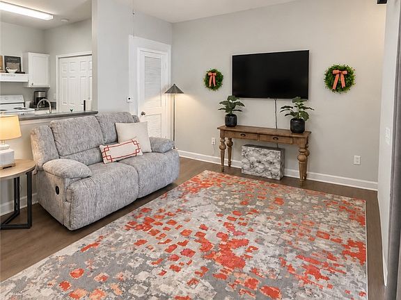 5th image of 447 W Longleaf Dr APT 1403