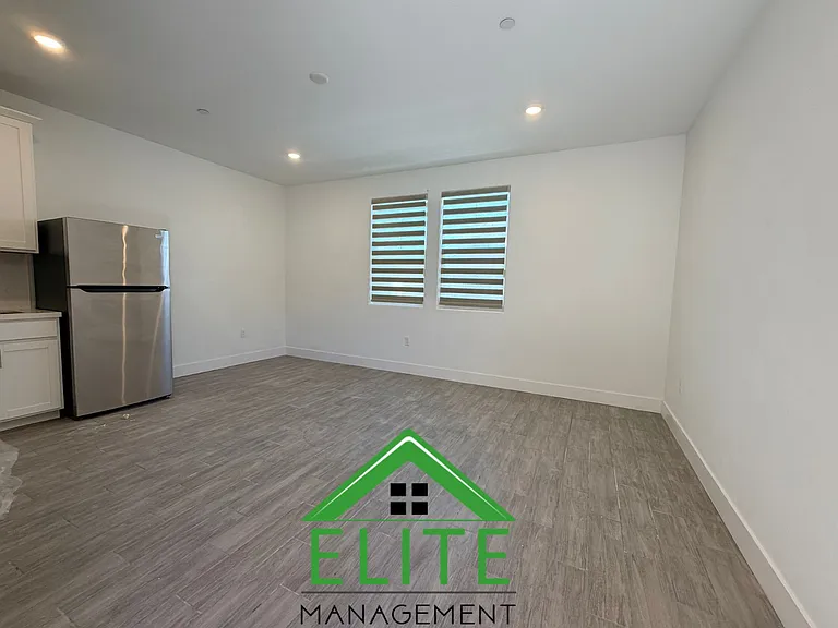 12765 Toucan Cir #2 — Photo 3