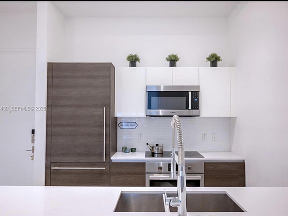 2nd image of 301 Altara Ave APT 204