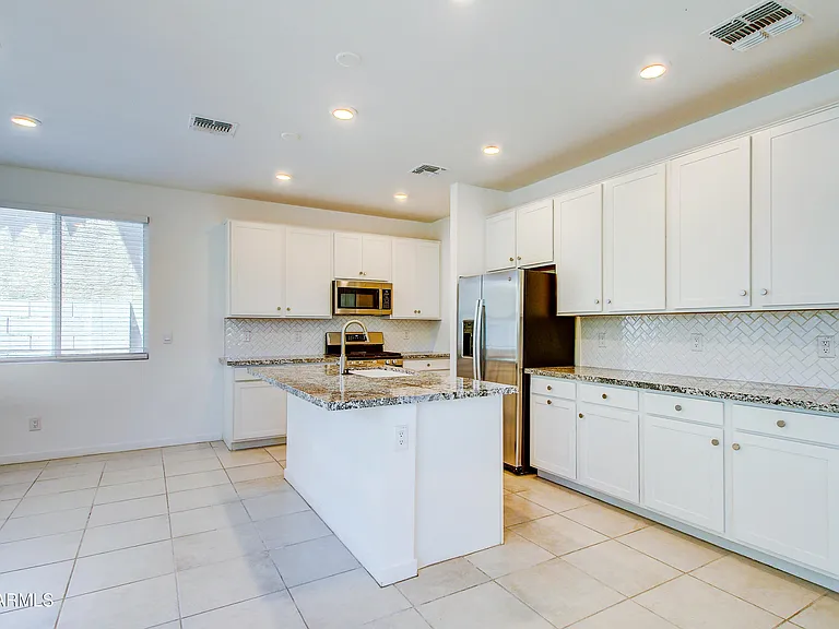 9902 E Tamery Ave — Photo 6
