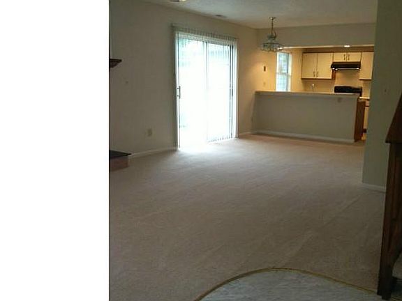 2nd image of 2309 Dorian Ct