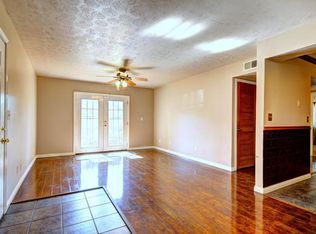 4404 Wisteria Landing Cir UNIT 101, Louisville, KY 40218