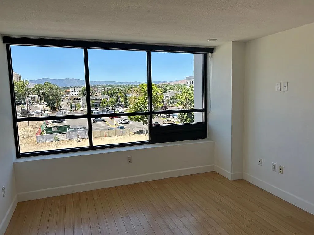 Building Photo - 450 N Arlington Ave #512