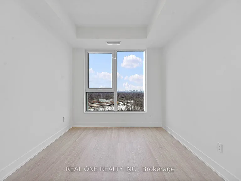 60 Central Park Dr #1602 — Photo 14