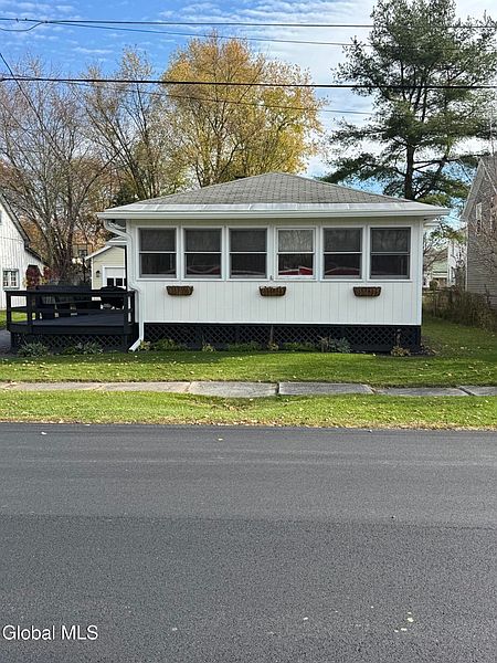 4th image of 16 Catherine Street