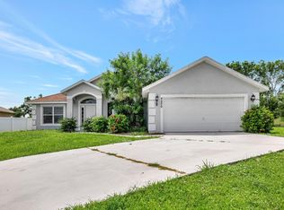 4550 SW Oscar Ct, Port Saint Lucie, FL 34953