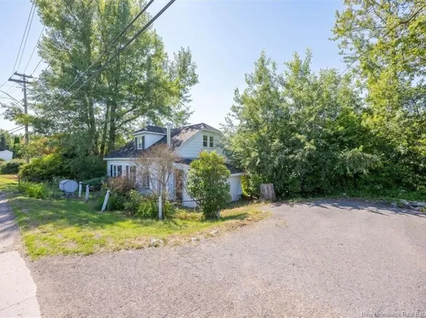 106 Letete Rd, Saint George, NB E5C 3H6