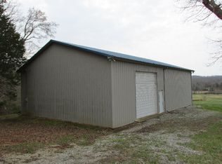 8380 Ebenezer Ovil Rd, Hopkinsville, KY 42240