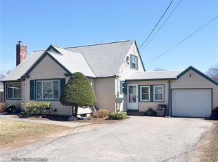 45 Forbes St, Riverside, RI 02915
