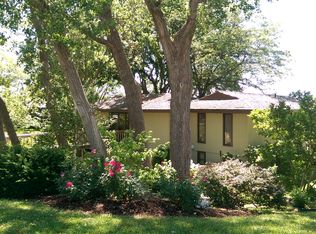 453 Warner Park Rd, Manhattan, KS 66503