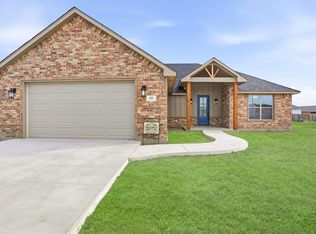 435 NW Sandstone Ave, Cache, OK 73527