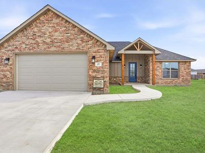 435 NW Sandstone Ave, Cache, OK, 73527