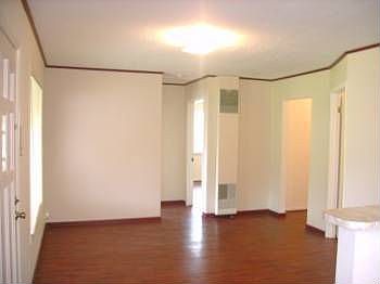 4th image of 2517 Viola Ave