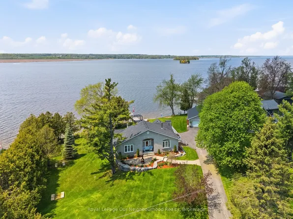 1354 Island View Dr, Selwyn, ON K0L 1T0