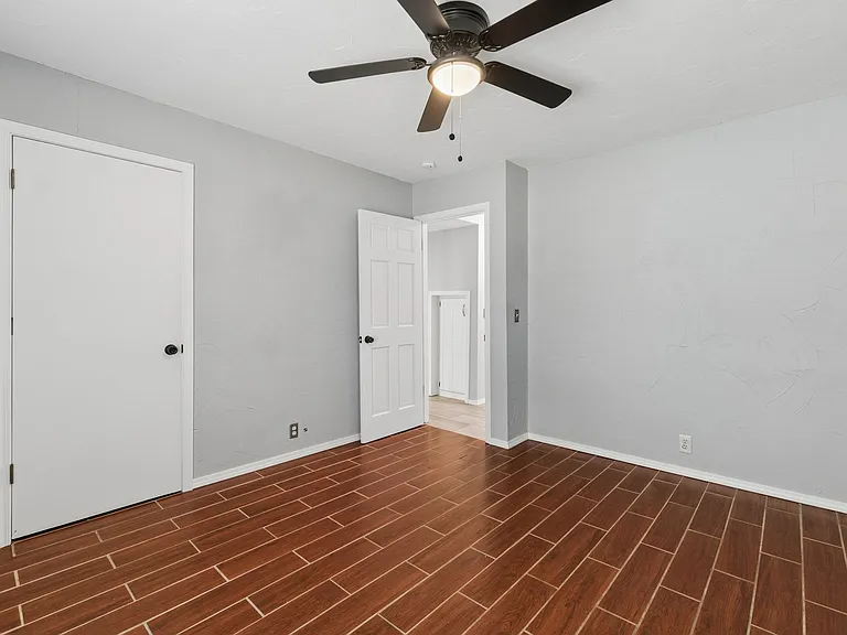 1308 Kelly Park Rd — Photo 30