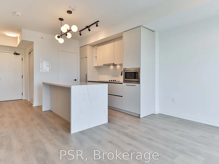 1285 Dupont St #1606 — Photo 15
