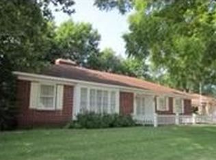 408 E 4th St, Huxley, IA 50124