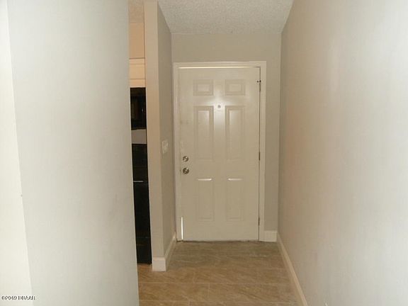 3rd image of 1597 Revere Ln