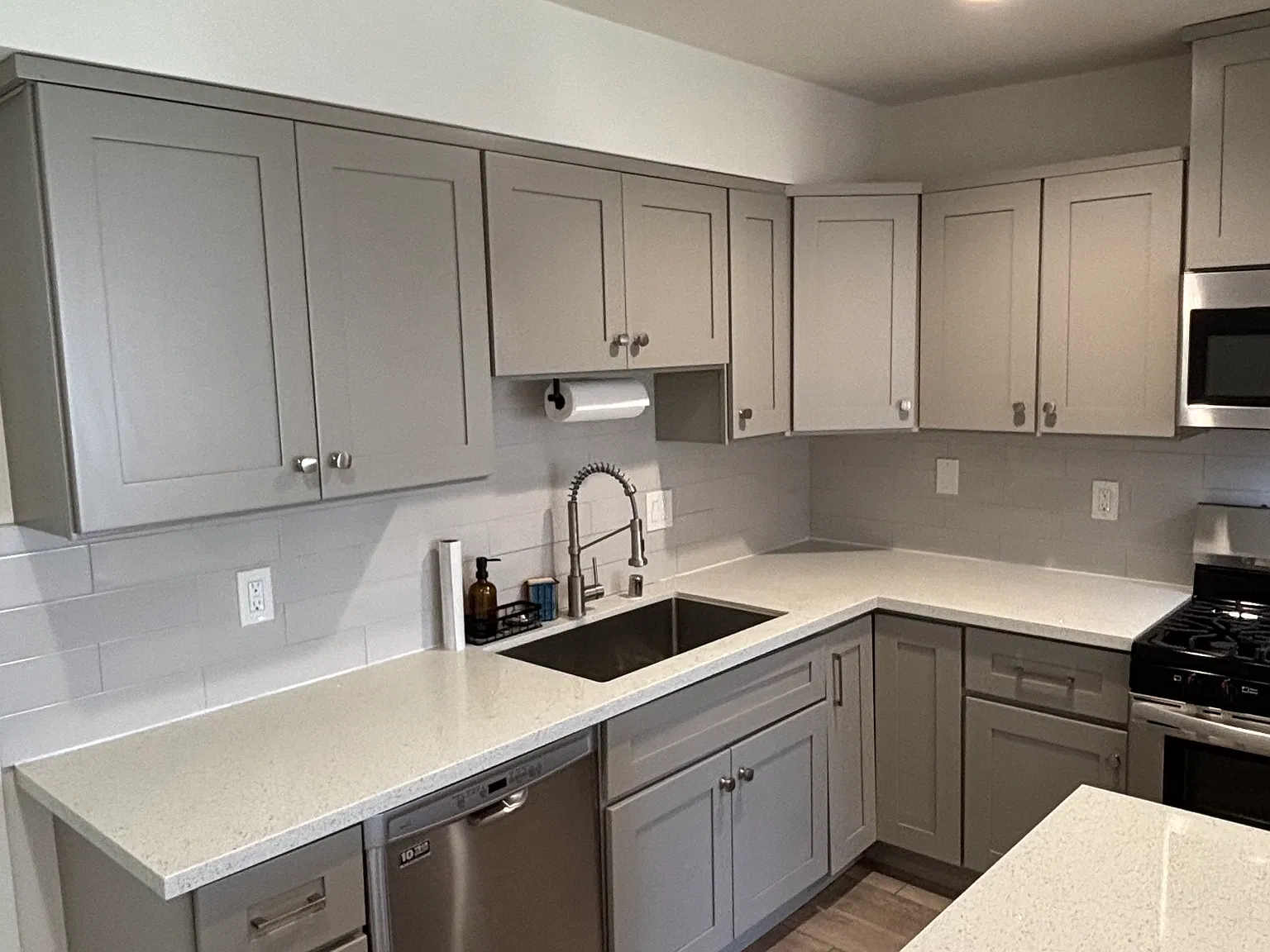 2 bed, 1180 sqft, $3,450 — Photo 4