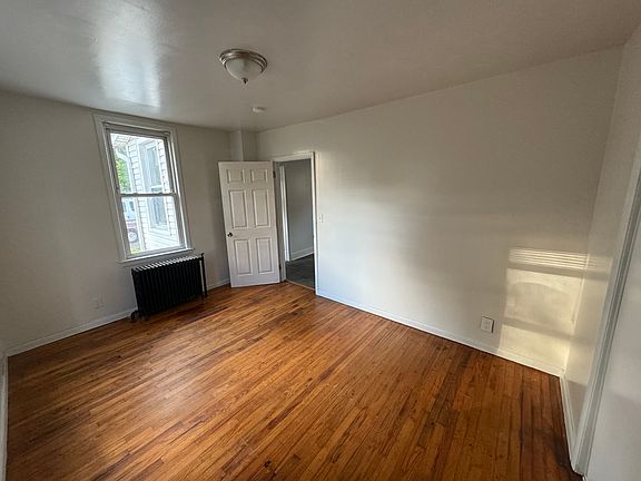 3rd image of 931 Us Highway 1 APT 1