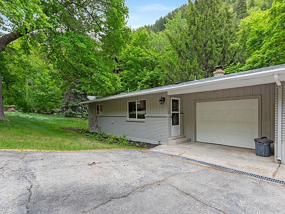 4th image of 210 Ogden Cyn