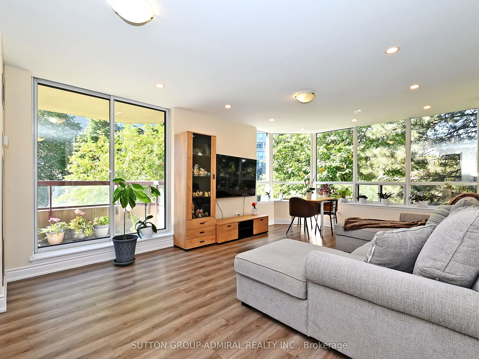 2 bed, $3,290 — Photo 4