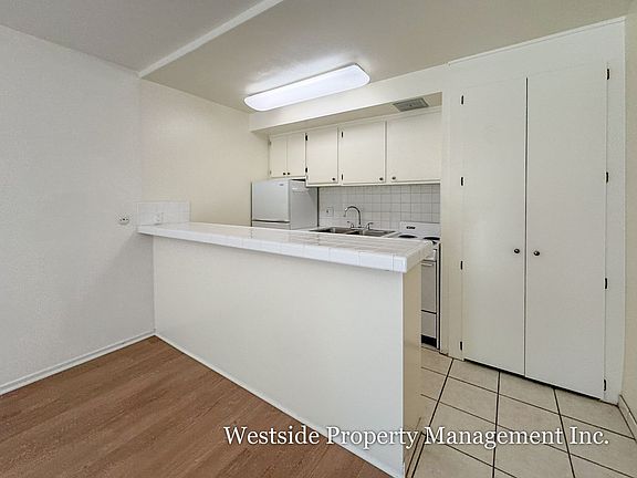4th image of 5751 Camellia Ave APT 101