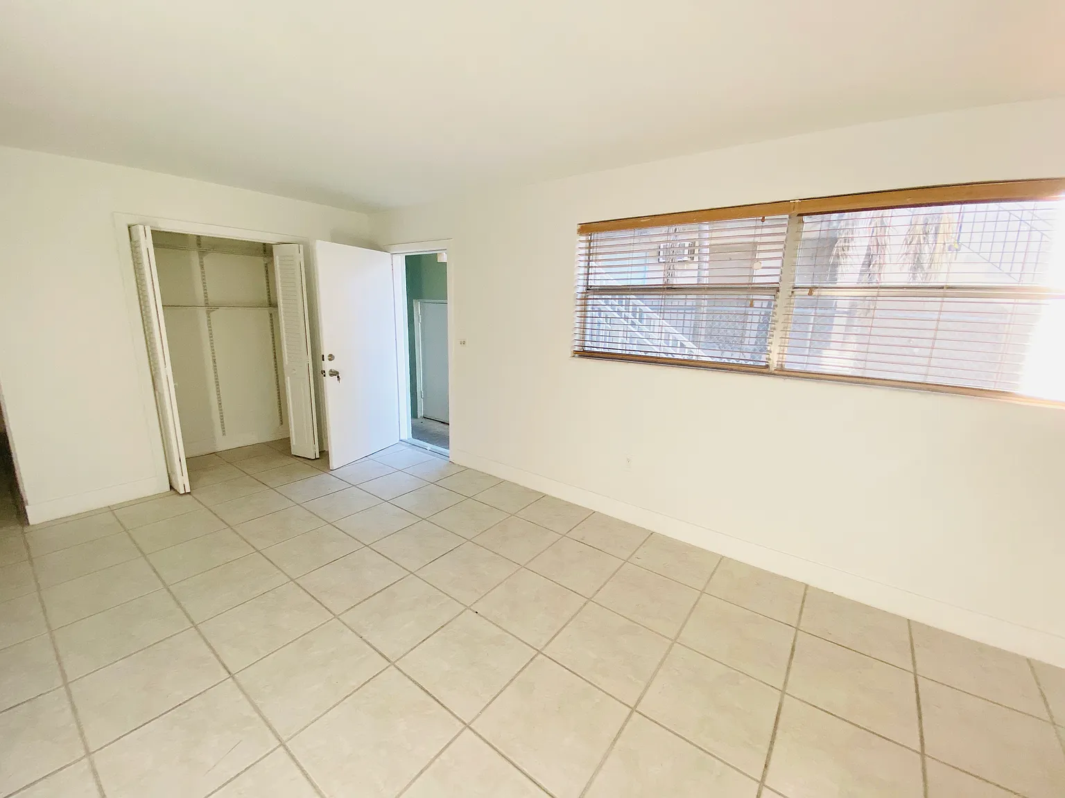 2 bed, 1075 sqft, $2,350 — Photo 3