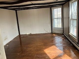 4th image of 23 Grand St