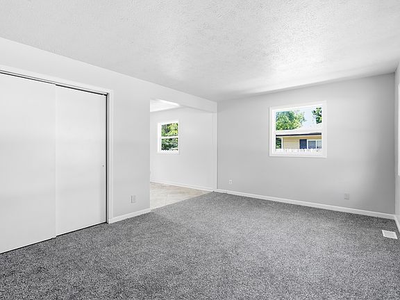 5th image of 4719 Dayton Ct