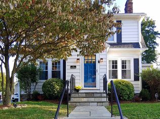 11 Olmstead Pl, Norwalk, CT 06855