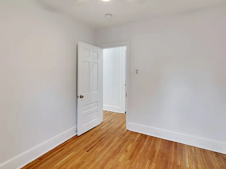 4809 Beaumont Ave — Photo 9