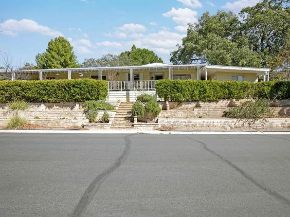 18218 Paradise Mountain Rd, Valley Center, CA 92082