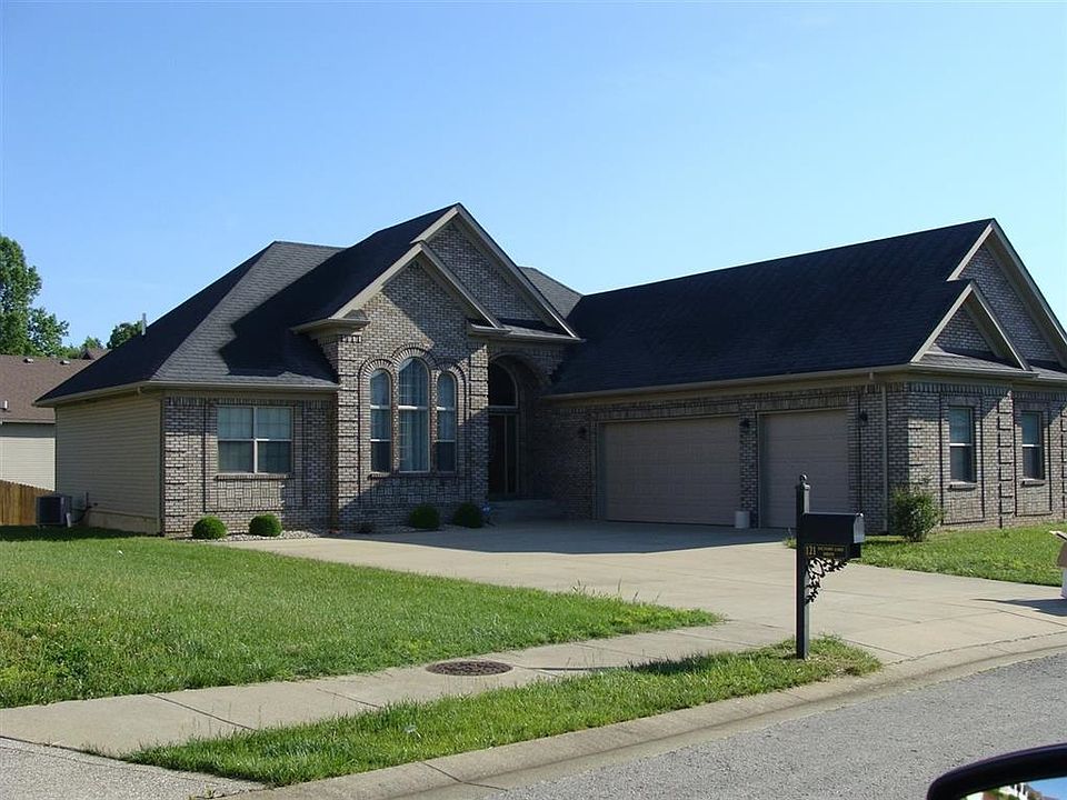 1st image of 121 Victory Lake Dr