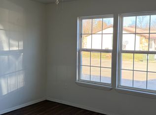 300-6 Russell St, Roland, OK 74954